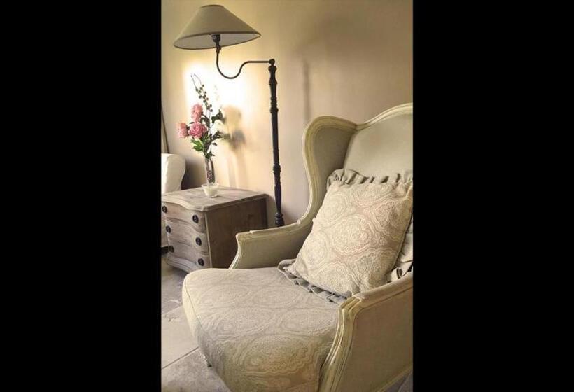 Номер Стандарт, Chambre Saint Emilion   Le Clos D Antan