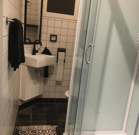 חדר סטנדרט לארבעה, B&b De Loeff