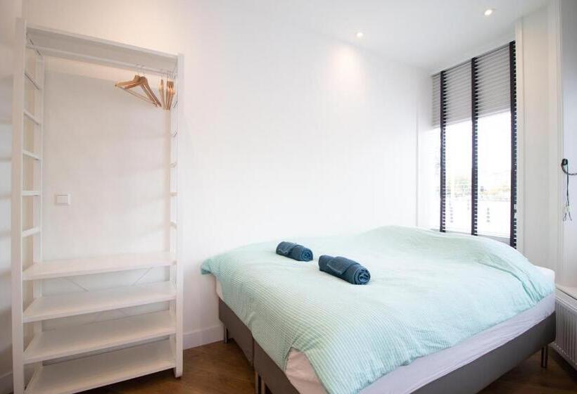 استودیو استاندارد با تخت کینگ, Escamp Apartments