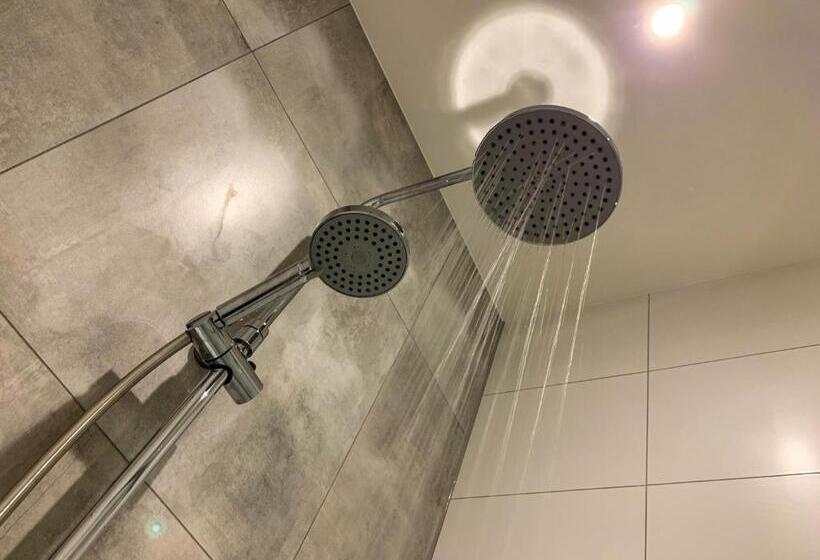 آپارتمان لوکس 1 خوابه, Escamp Apartments