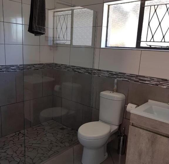 سوییت, A’ La Maison Guesthouse