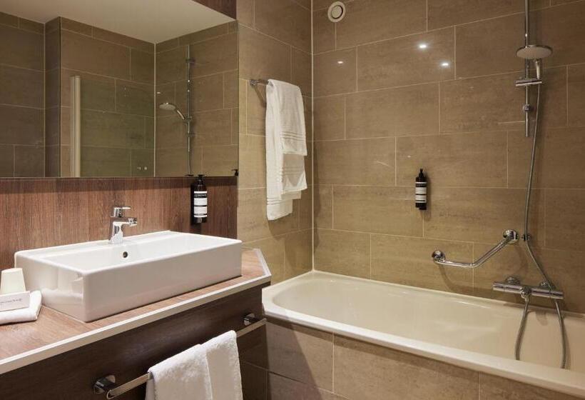 Номер Стандарт, Auberge Du Bonheur