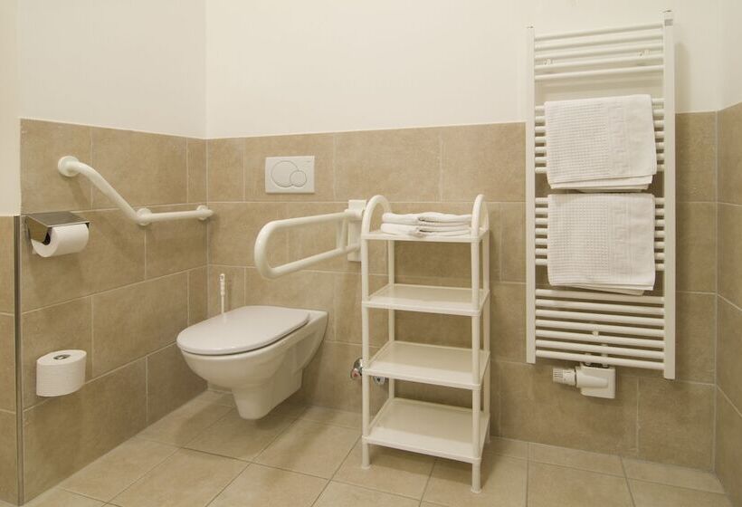 Quarto Estandar com Sacada, Bräuwirt