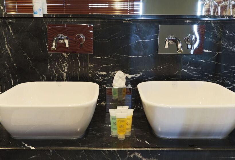 Люкс, Georges Hotel Galata