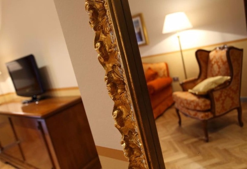 Люкс, Grand Hotel Forlì