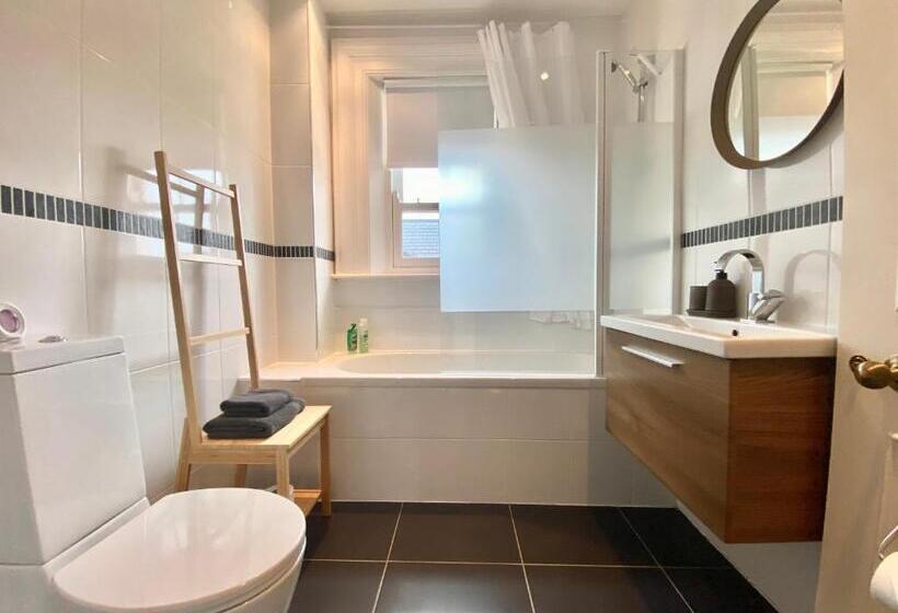 Трехместный Номер Классика, Bailey S Court, Guest Accommodation