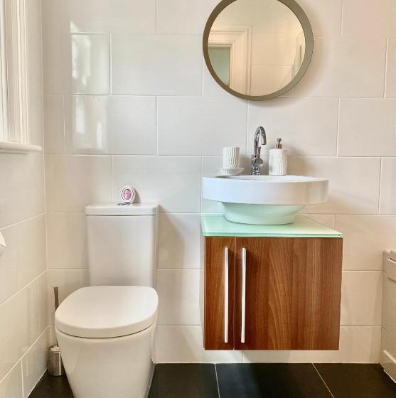 Семейный Номер Deluxe, Bailey S Court, Guest Accommodation