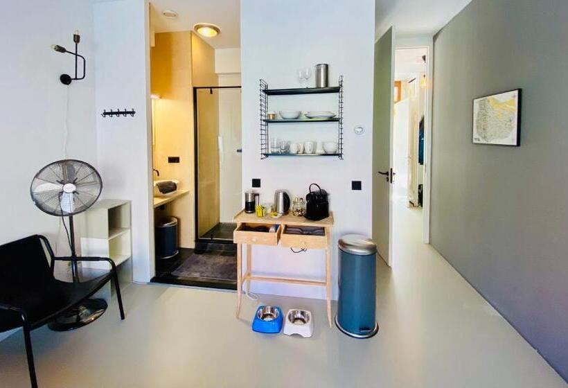 디럭스 룸, Private Studio With Free Car Parking
