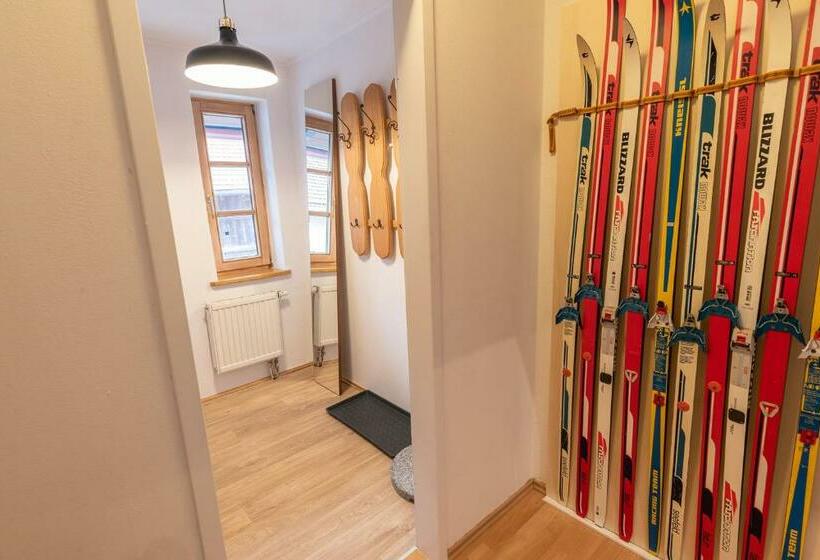Апартаменты 1 Спальня с Видом, Ammergau Lodge