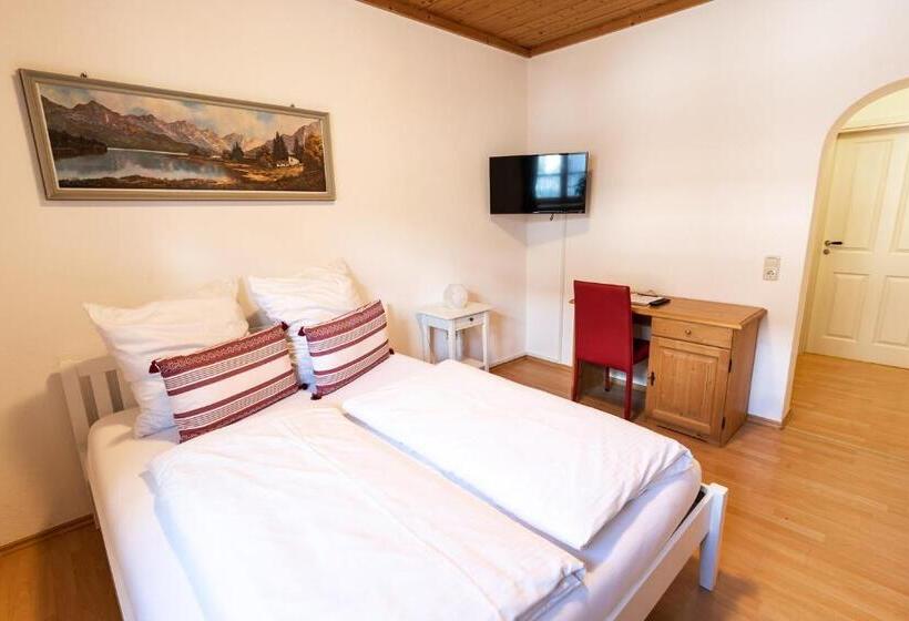 Номер Стандарт, Ammergau Lodge