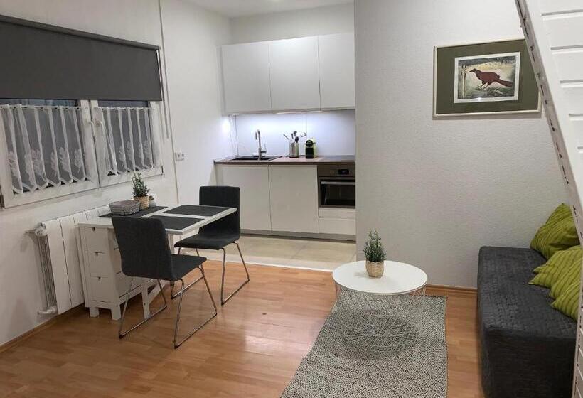 Апартаменты 1 Спальня Нижний Этаж, Appartement Höhscheid