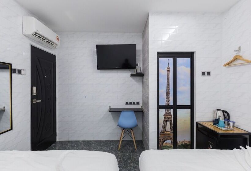 デラックスの４人部屋, Lee Luxury Home, Usm Penang