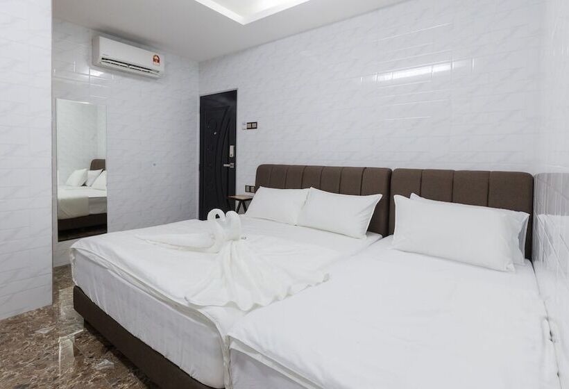 デラックストリプルルーム, Lee Luxury Home, Usm Penang