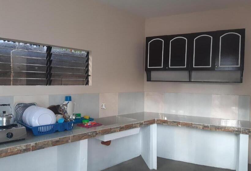 Семейный Номер, Veance Travellers Inn Pabuas Extension