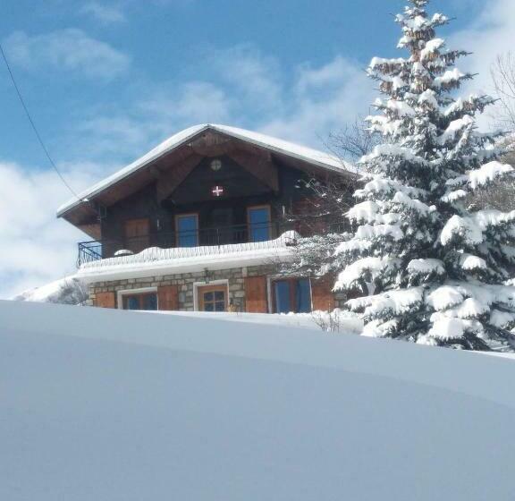 家庭套房, Le Petit Chalet Leard
