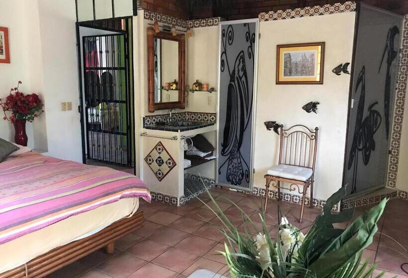 Люкс с Балконом, Casa Jardín Del Tuito