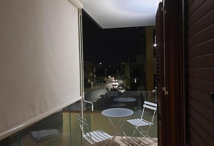 家庭工作室, Residenza Carlucci