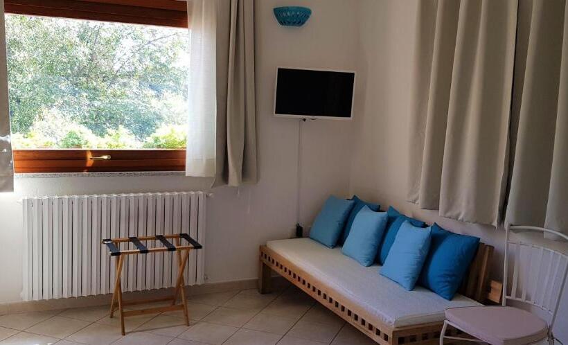 Standard room with outdoor bath, Le Pavoncelle Blu