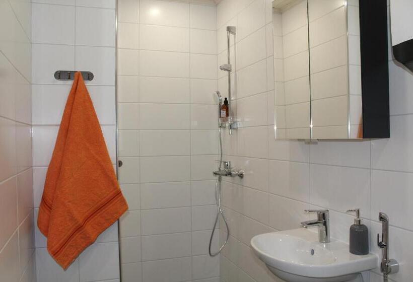 Апартаменты 3 Спальни, Labbnäs Semesterhem, Radhuset