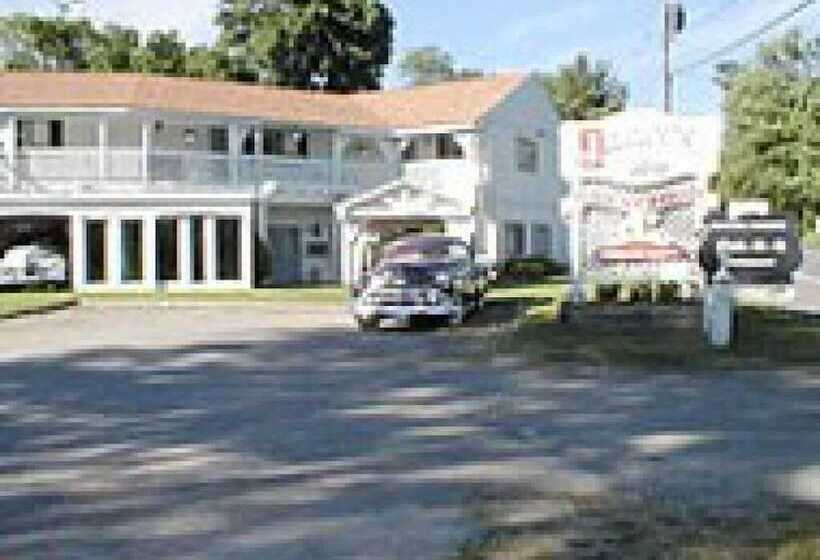 Номер Стандарт Трехместный, Jenny S Country Manor