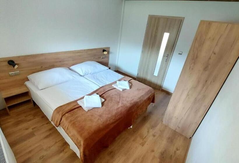 低层单卧公寓, Apartmány Podlavice