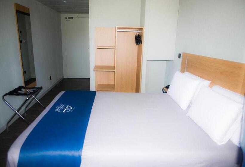 Номер Стандарт Индивидуальный, All Suites Besançon
