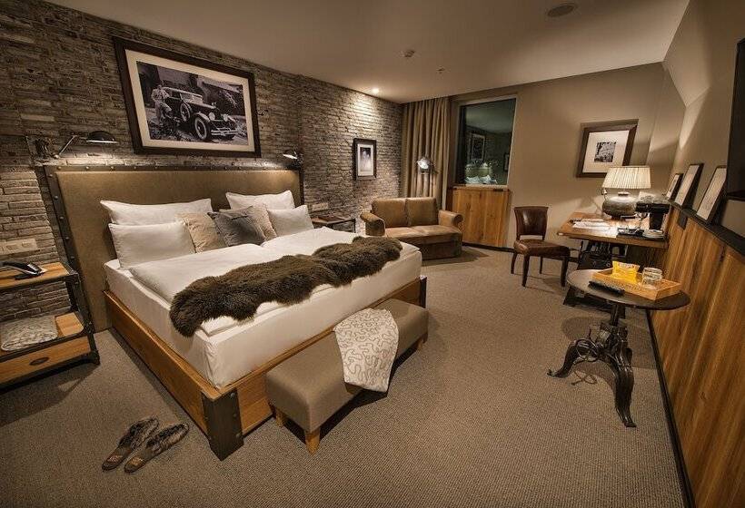プレミアムトリプルルーム, Loft Hotel Bratislava