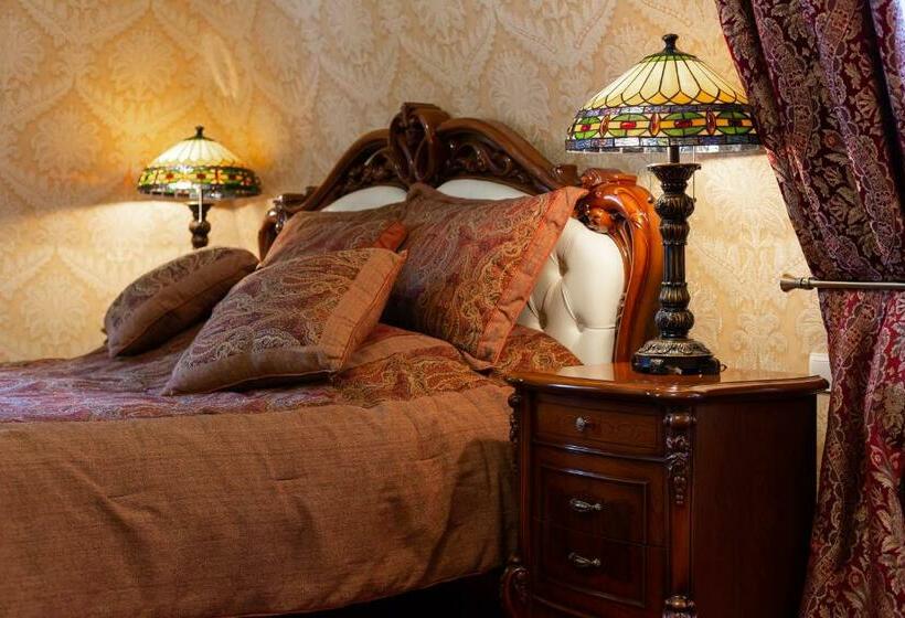 سوییت اجرایی, Luxury Boutique Andreevskiy