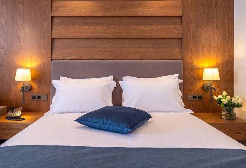 Четырехместный Номер Deluxe, Nana Golden Beach   All Inclusive