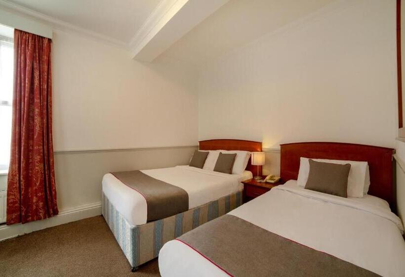 اتاق لوکس سه تخته, OYO London Luton