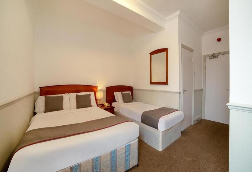 اتاق استاندارد سه نفره, OYO London Luton