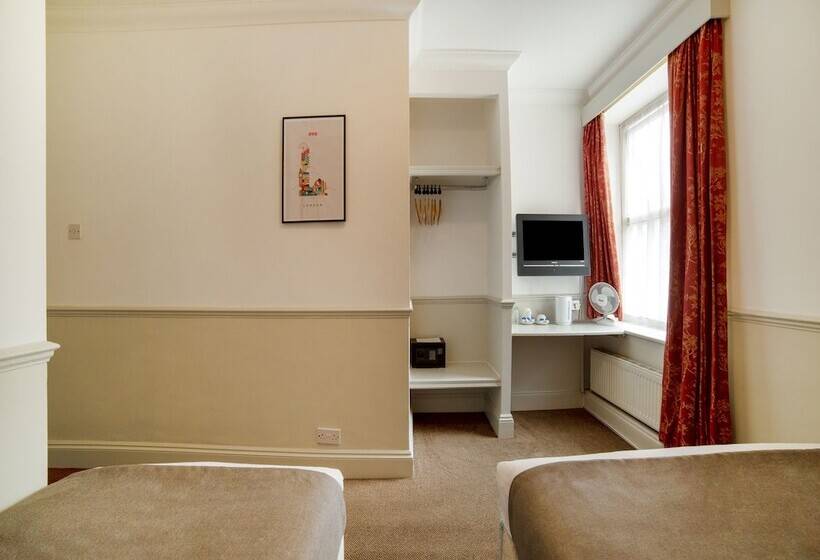 اتاق استاندارد سه نفره, OYO London Luton
