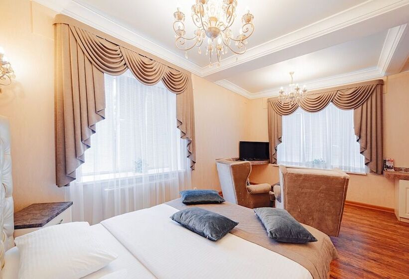 Номер Deluxe, Shato City