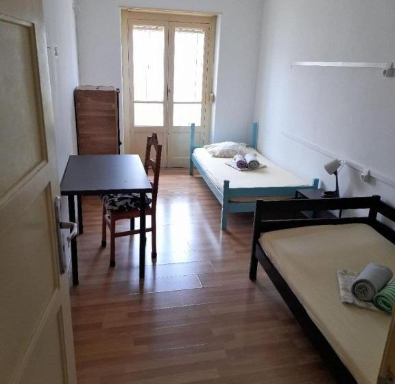 Quarto Economy, Belém Backpackers