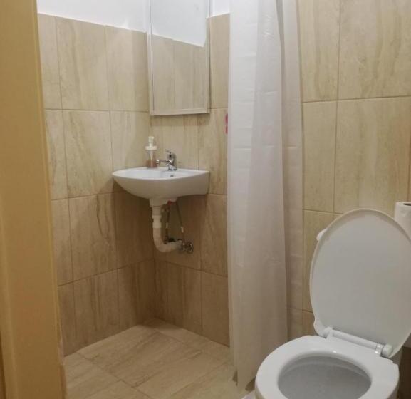 Quarto Triplo Economy, Belém Backpackers