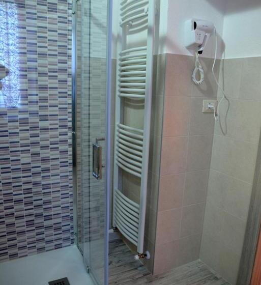 اتاق استاندارد, La Corte Del Moro