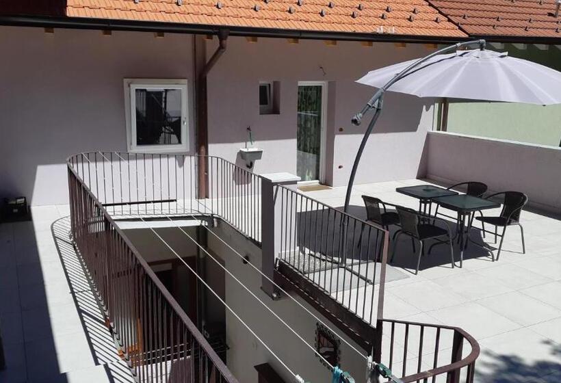 Номер Стандарт с Террасой, Guest House Green Heart