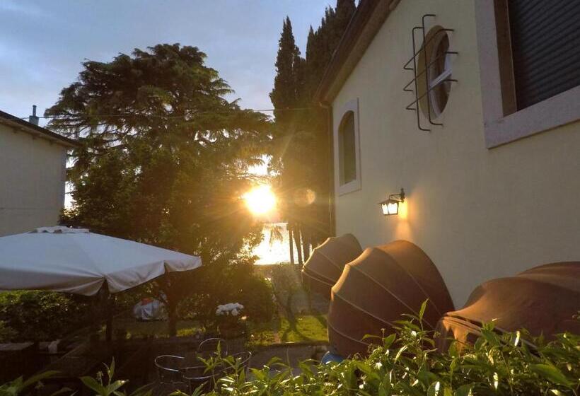 Четырехместный Номер Стандарт, Villa Corteolivo Rooms