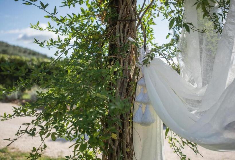 اتاق استاندارد با چشم‌انداز استخر, Maso Maroni Agriturismo