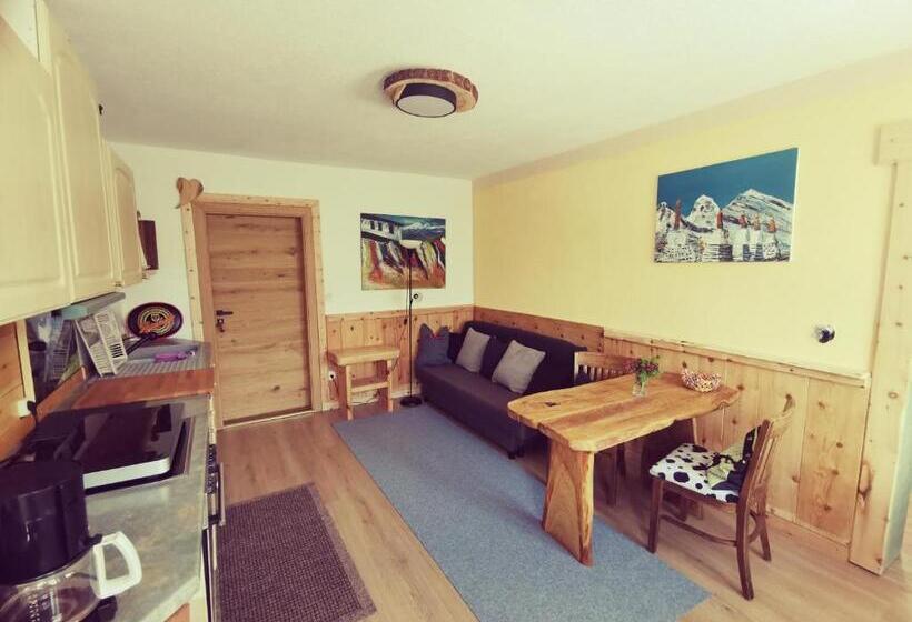 Апартаменты 1 Спальня с Балконом, Ferienwohnungen Berghof