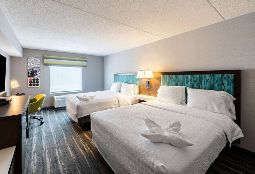 スタンダードルーム, Hampton Inn & Suites Poughkeepsie