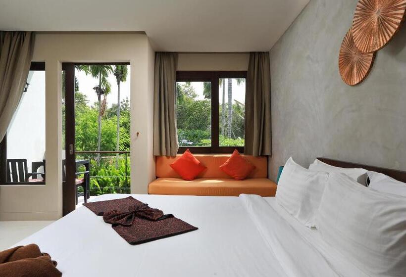 سوییت سوپریور, Tea Tree Boutique Resort