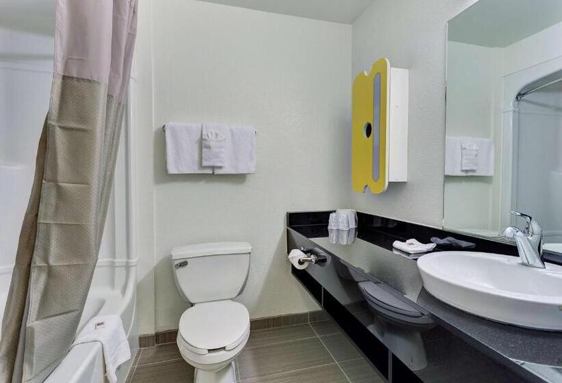Четырехместный номер Премиум, Motel 6 Belmont, Ca   San Francisco   Redwood City
