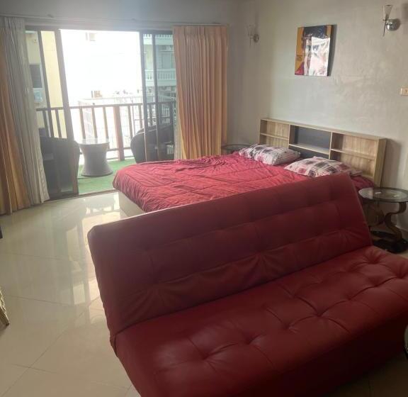 اتاق لوکس با بالکن, Jomtien Beach Hostel & Guesthouse
