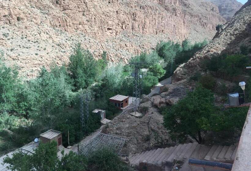 اتاق استاندارد چهار تخته, Hôtel Panoramique De La Vallée
