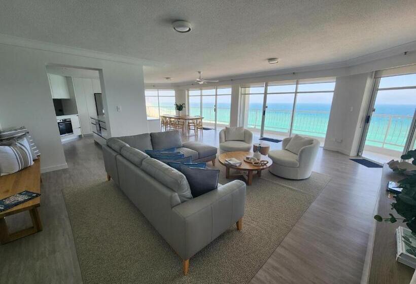 Апартаменты Superior 2 Спальни, Burleigh Surf Apartments