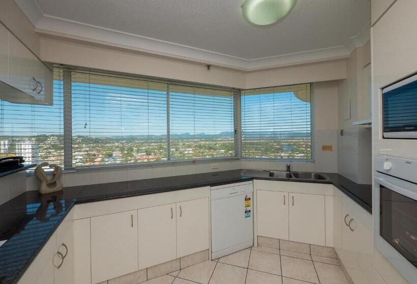 Апартаменты Superior 3 Спальни, Burleigh Surf Apartments