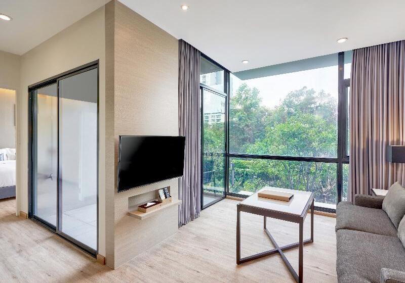 풀장 전망 스위트, Altera Hotel And Residence By At Mind