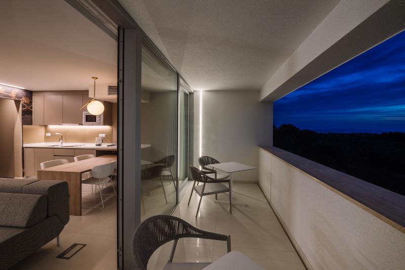 스위트, Altera Hotel And Residence By At Mind