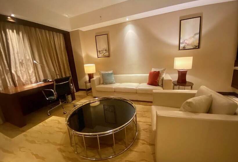سوییت اجرایی, Courtyard By Marriott Shanghai Jiading